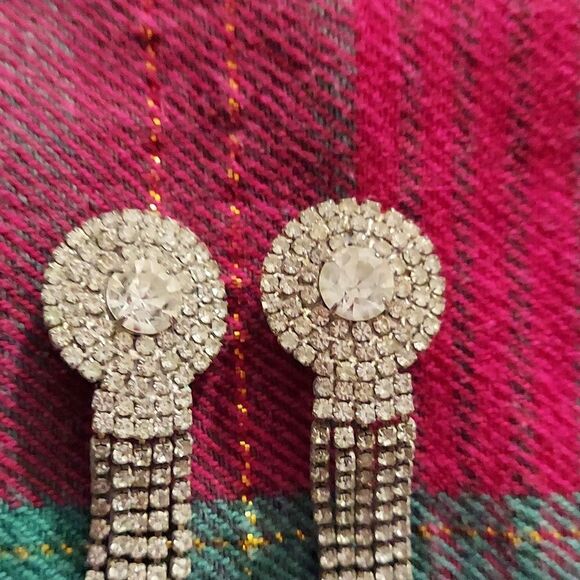 Vintage Runway Rhinestone Prong Set Dangle Clip Earrings - Picture 3 of 5